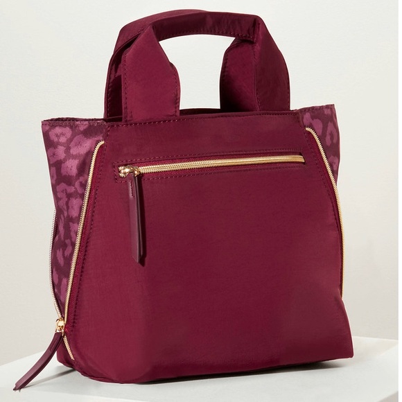 Stella & Dot Handbags - Stella & Dot Zip it Crossbody in Oxblood